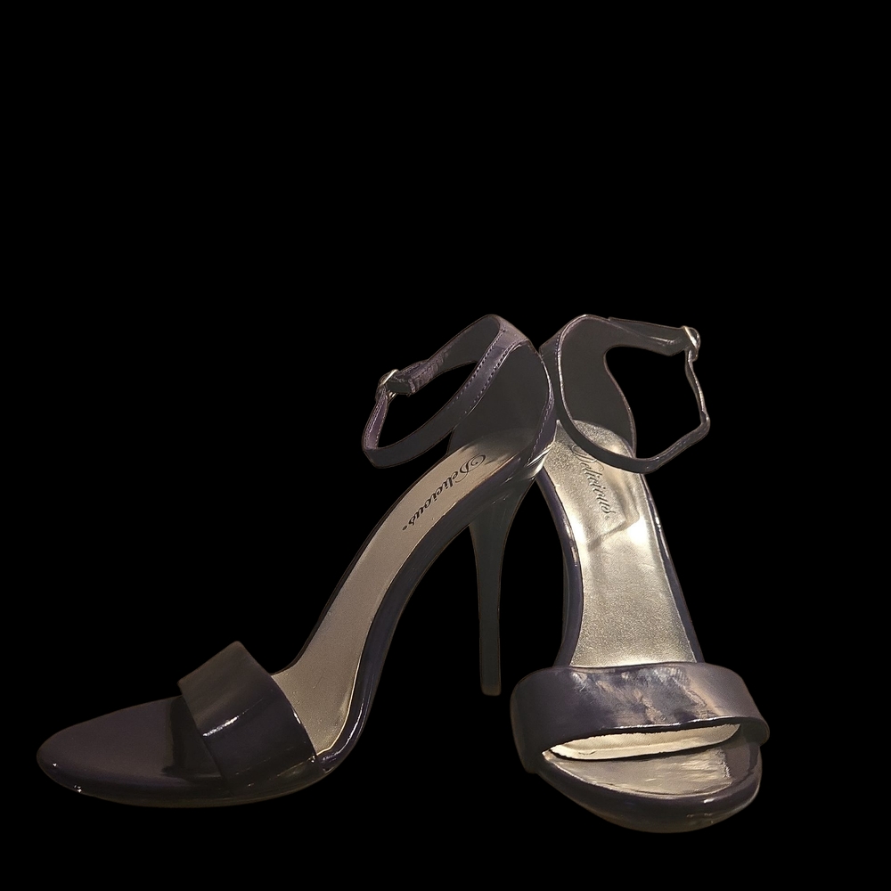 Delicious Glossy Heels